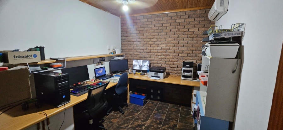 3 Bedroom Property for Sale in Keidebees Northern Cape